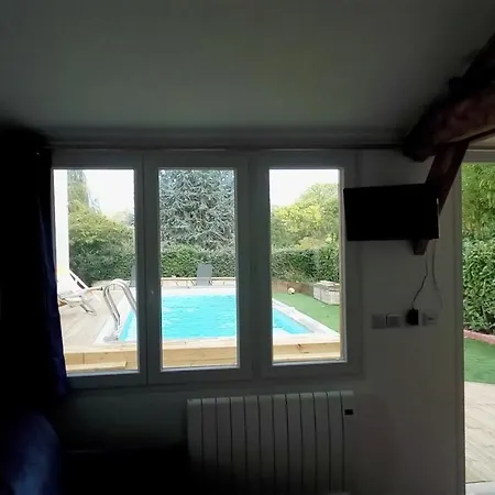 Holiday home Du Piscine A 5 Minutes De Tgv Rer