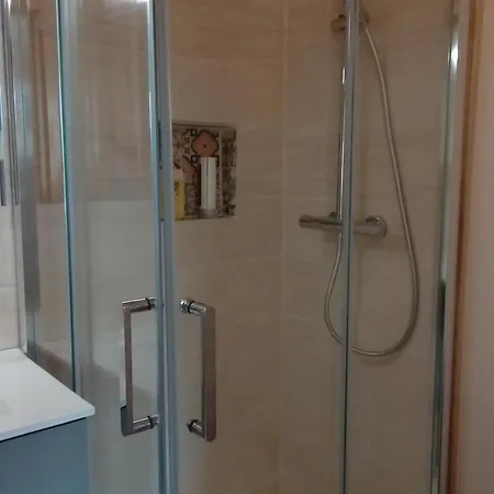 Du Piscine A 5 Minutes De Tgv Rer Holiday home
