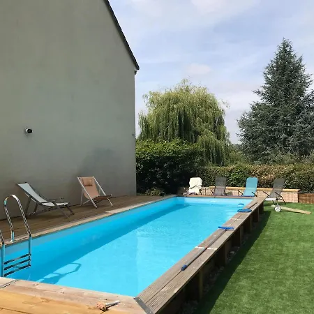 Du Piscine A 5 Minutes De Tgv Rer Holiday home Montevrain