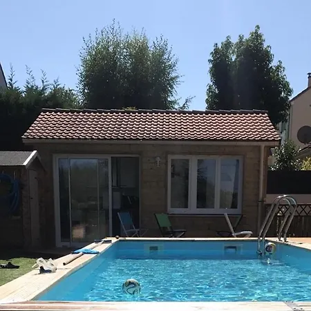 Holiday home Du Piscine A 5 Minutes De Tgv Rer